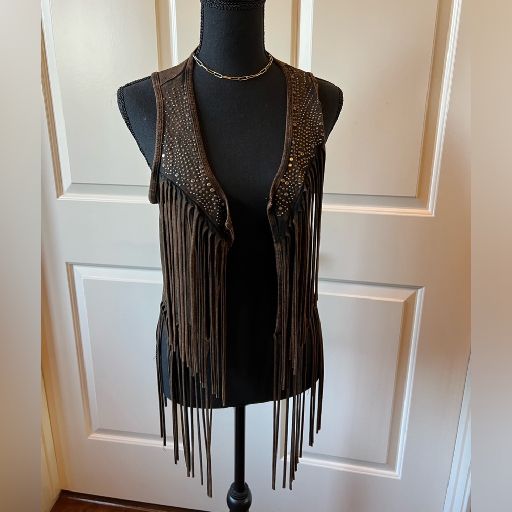 Casual Western Fringe Vest with Metallic Studded Details